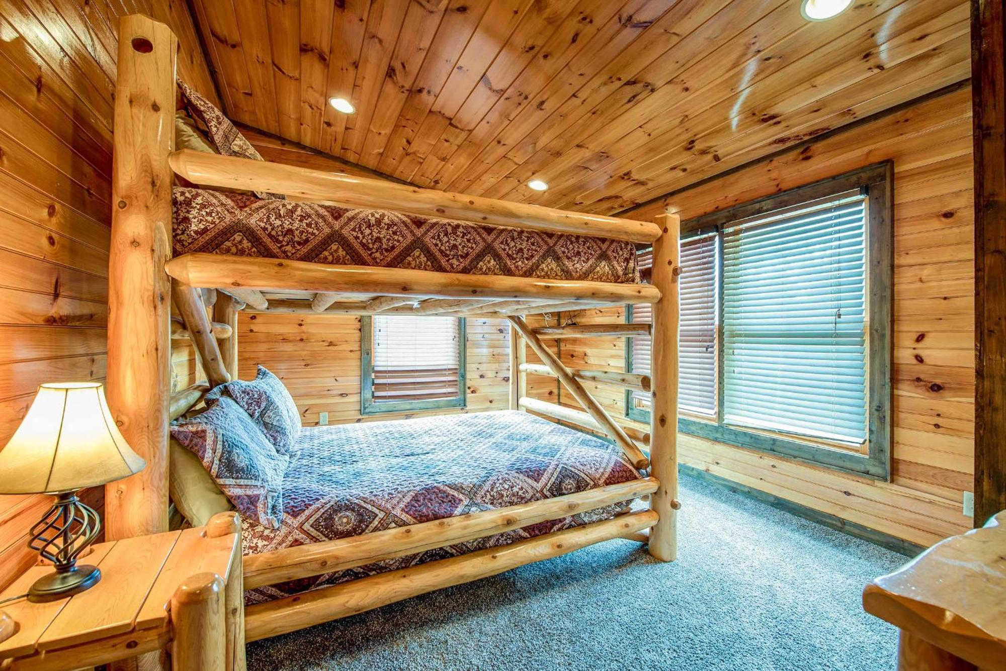 Standing Bear Lodge Gatlinburg Bagian luar foto