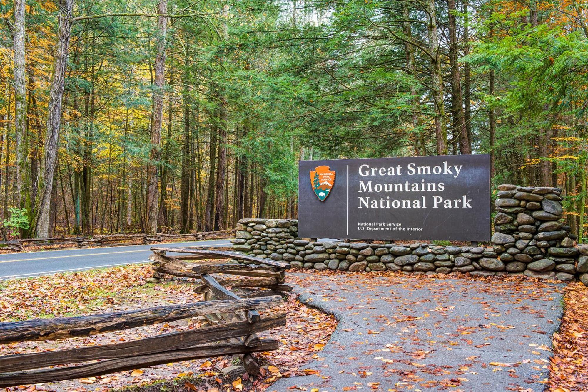 Standing Bear Lodge Gatlinburg Bagian luar foto